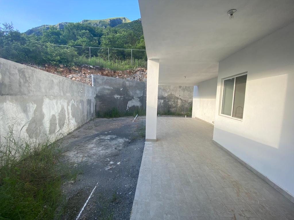 Casa Nueva 3 Niveles  en Contry Sur