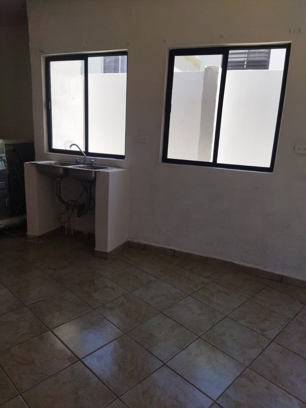 Venta de casa en Cumbres de San Patricio 