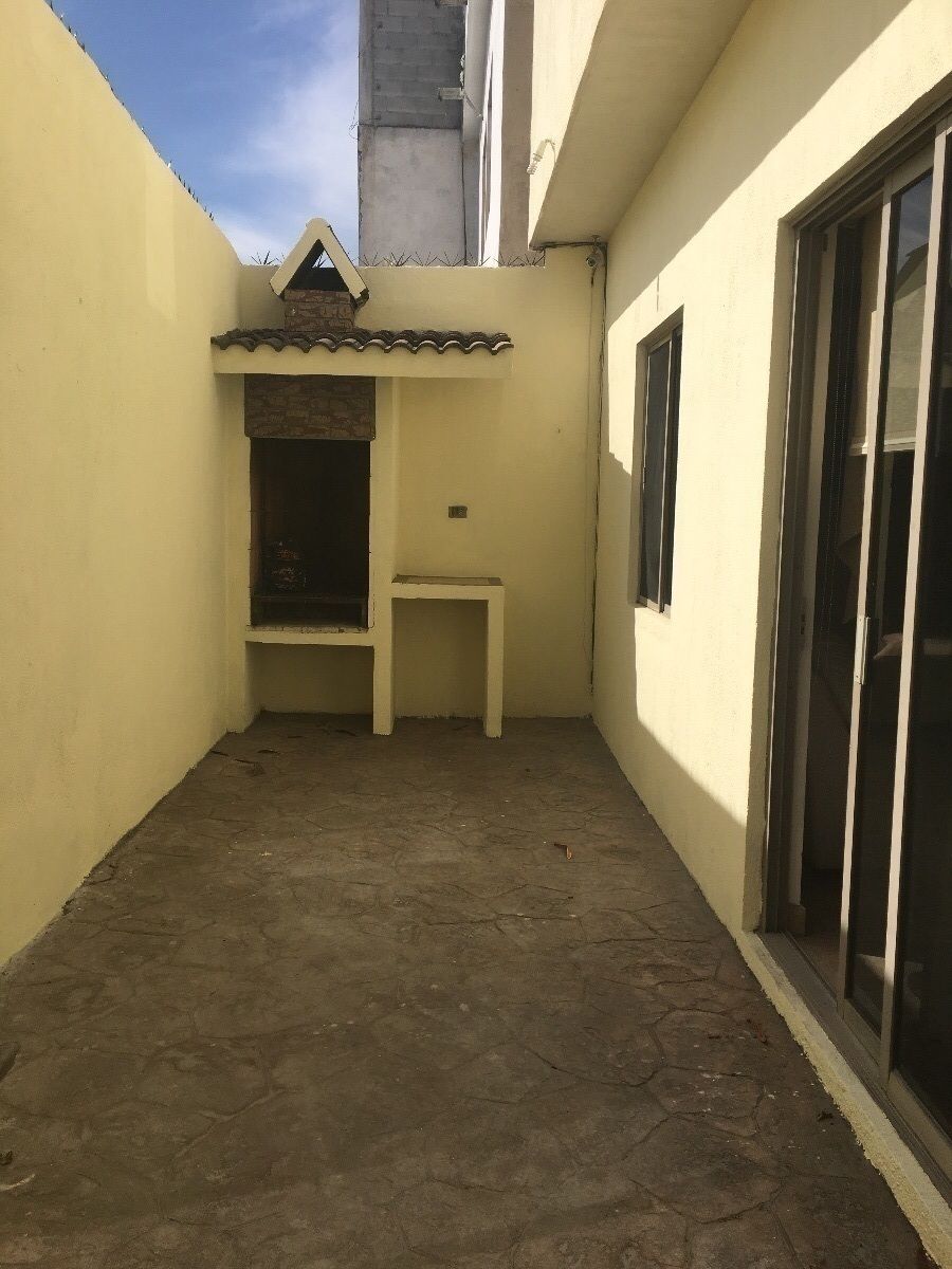 Venta de casa en Villas de Linda Vista, Monterrey