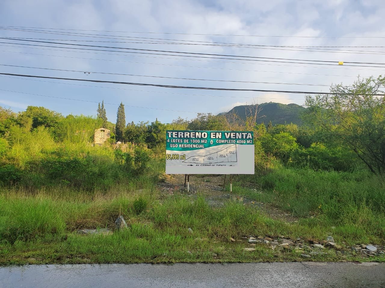 Fotografía de OPORTUNIDAD! TERRENO RESIDENCIAL EN VENTA EN CARRETERA NACIONAL, IDEAL PARA INVERSIONISTAS!