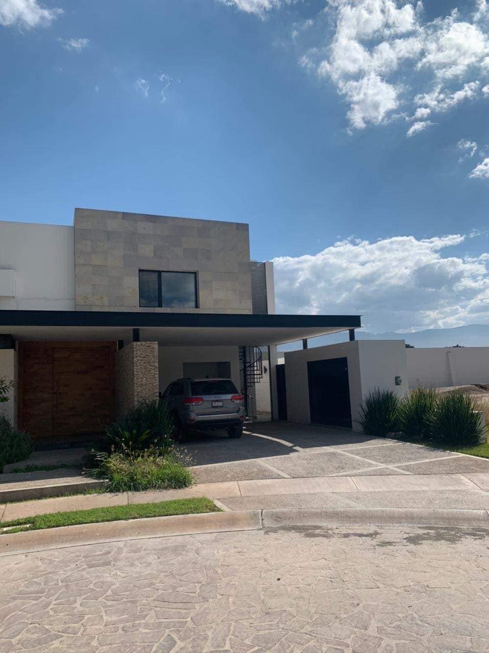 Fotografía 1 de Residencia de Lujo en Saltillo, Coahuila