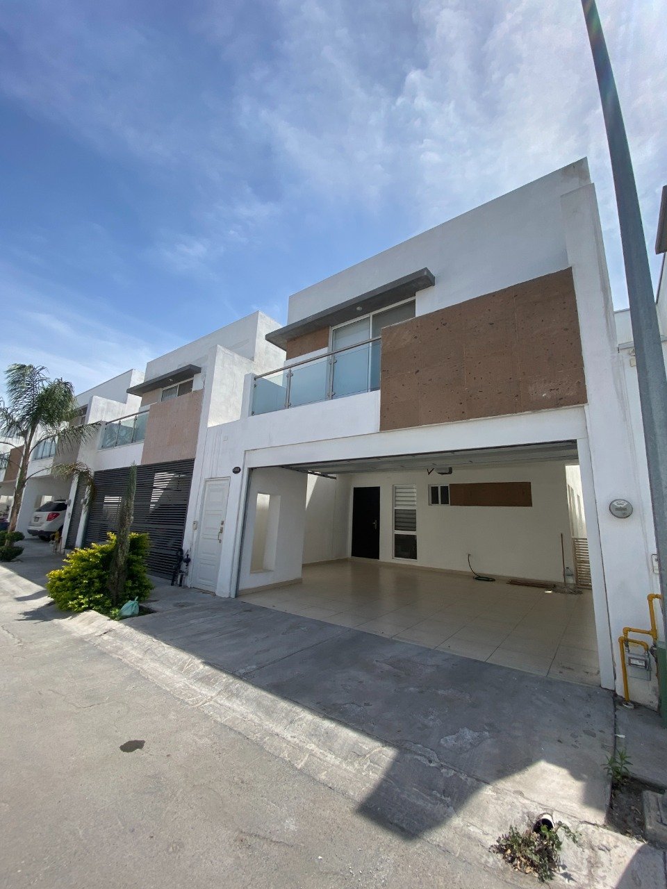 Fotografía 1 de Residencia en Dominio Cumbres